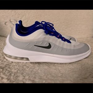 Nike Air Max women’s 9.5 white grey royal blue laces memory foam insole euro 41
